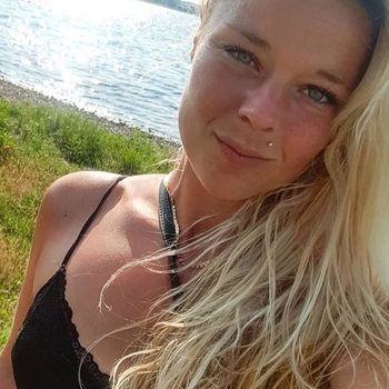 HomeAloneChrista (27) uit Noord-Brabant