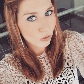 Lilliloe, vrouw (27 jaar) wilt contact in Zeeland