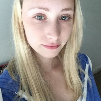 Sarah18, vrouw (23 jaar) wilt contact in Utrecht