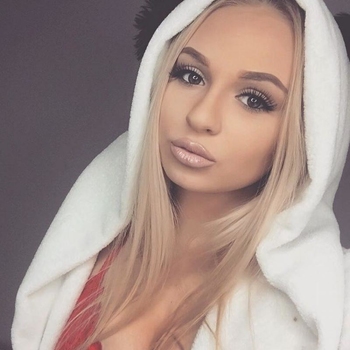 Jessyshore, vrouw (21 jaar) wilt contact in Noord-Brabant