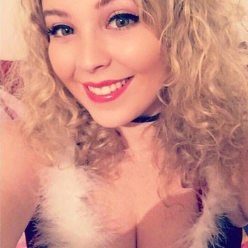 misshielle, vrouw (23 jaar) wilt contact in Noord-Holland