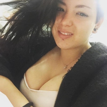 Contact met Jorrie, 25 jarige Vrouw uit Zuid-Holland