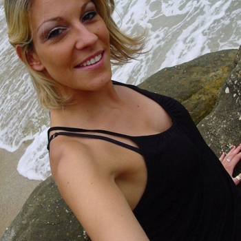 Luni (37) uit Antwerpen