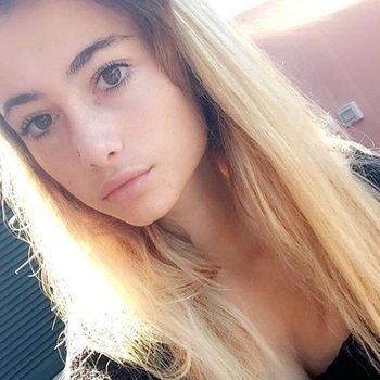 24 jarige vrouw zoekt contact voor sex in Amsterdam, Noord-Holland