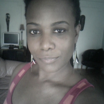 latisha (44) uit Groningen