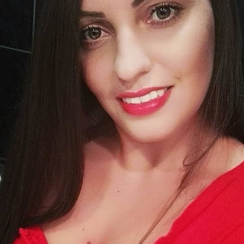 Shira (32) uit Vlaams-Limburg