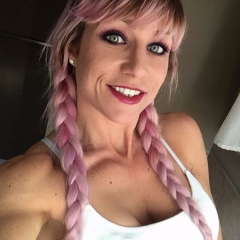 Libby (36) uit Zuid-Holland