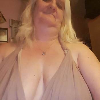 Sasxx, geile 70 jarige vrouw wilt sex
