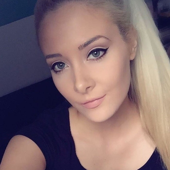 MarleenXx, vrouw (23 jaar) wilt contact in Drenthe