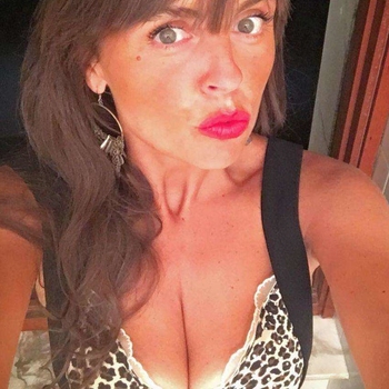 Zin in een date met deze 53 jarige vrouw? Benader mariejose vandaag nog in de chat!