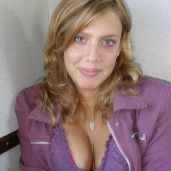 23 jarige vrouw zoekt sex met man in Flevoland