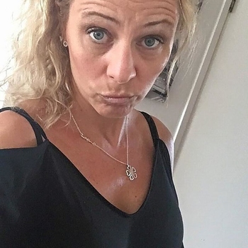 xiomara (45) uit Friesland