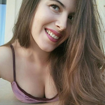 27 jarige vrouw zoekt seksueel contact in Flevoland