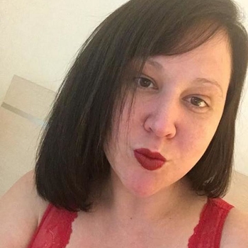 Bekin, vrouw (35 jaar) wilt flirtcontact met man in Flevoland