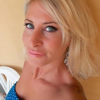 Vrouw (38) zoekt sex in Limburg