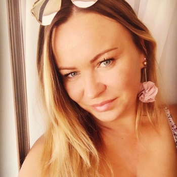 BritneyB (38) uit Zuid-Holland