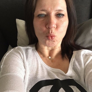 50 jarige vrouw zoekt geile date in Drenthe