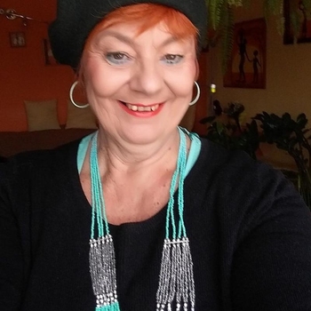 Dorotheea, vrouw (66 jaar) wilt contact in Zuid-Holland