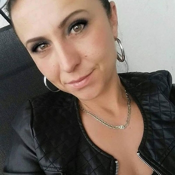 Thilda, vrouw (33 jaar) zoekt sexcontact met man in