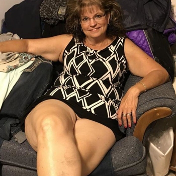62 jarige vrouw zoekt contact voor sex in Ritthem, Zeeland