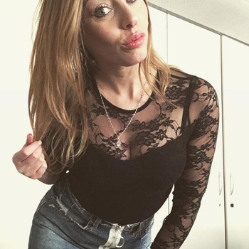 Kimmie26, vrouw (29 jaar) wilt contact in Zuid-Holland