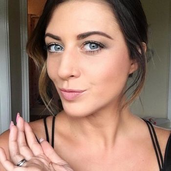 29 jarige vrouw zoekt contact voor sex in Breda, Noord-Brabant