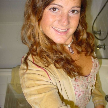 Naemi1994, vrouw (26 jaar) wilt contact in Waals-Brabant