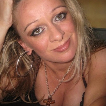 Cheekie, vrouw (36 jaar) wilt contact in Zuid-Holland