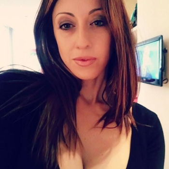 Contact met Hornywife, 34 jarige Vrouw uit Noord-Brabant