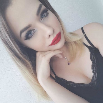 Contact met Kayleigh, 25 jarige Vrouw uit Zuid-Holland