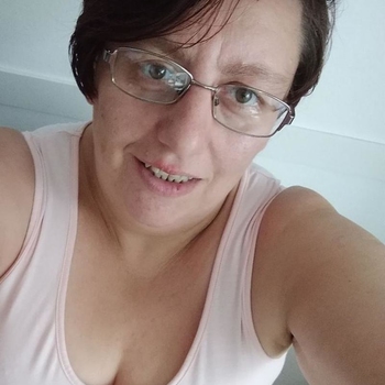 Marjonlijntje, vrouw (61 jaar) wilt contact in Zuid-Holland