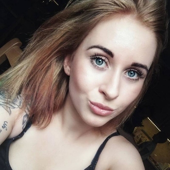 28 jarige vrouw zoekt contact voor sex in Waterloo, Waals-Brabant