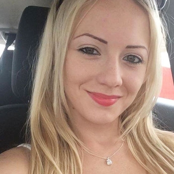 31 jarige vrouw uit Antwerpen zoekt man. Wil jij een sexdate met Blondegirl? Maak snel je profiel gratis aan en maak contact!