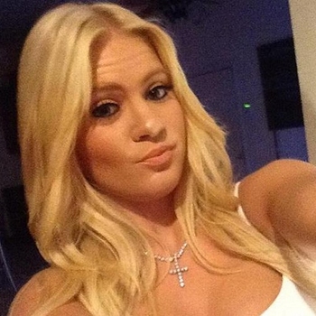 Blondiii, vrouw (32 jaar) wilt contact in Noord-Holland