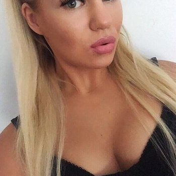 Nera (23) uit Zuid-Holland