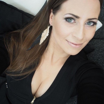 Loggy, vrouw (39 jaar) wilt sex met man