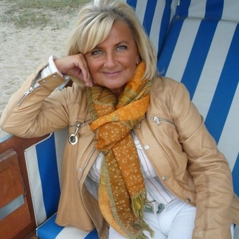 Sexdate met Mijne, een geile 60 jarige vrouw uit Utrecht
