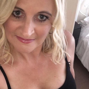 43 jarige vrouw zoekt seksueel contact in Utrecht