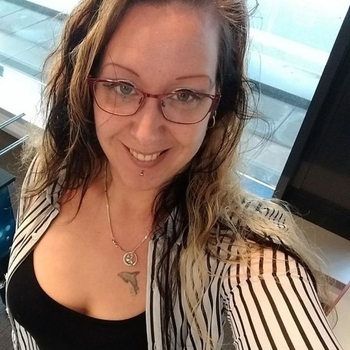 39 jarige vrouw, Stell zoekt nu contact met mannen in Drenthe voor sex