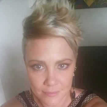 41 jarige vrouw zoekt date