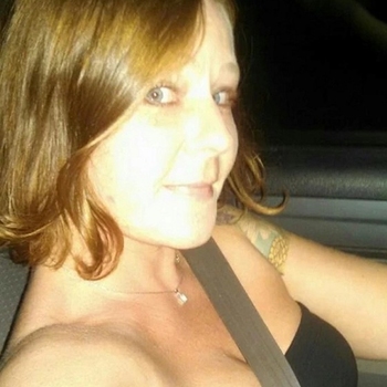 Nicole_A (51) uit Friesland