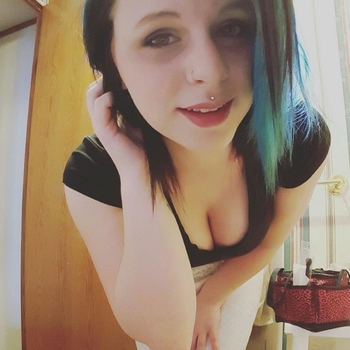 Babebibi (24) uit Groningen