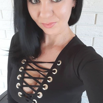 Contact met Ziri, 39 jarige Vrouw uit Zuid-Holland