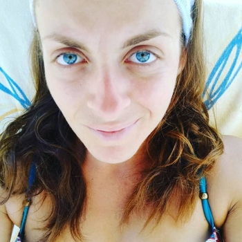32 jarige vrouw uit Swifterband zoekt sex